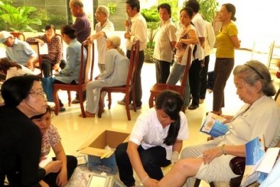 Vinamilk chăm sóc sức khoẻ người cao tuổi Thành phố Hồ Chí Minh
